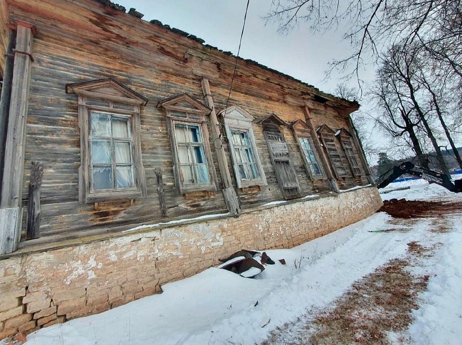 В Менделеевске обновят уникальное здание заводской школы XIХ века 