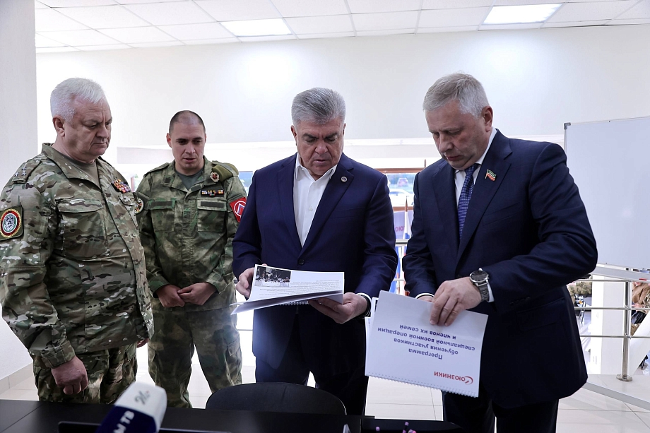 В Челнах открыли центр профессиональной переподготовки участников СВО В Челнах открыли центр профессиональной переподготовки участников СВО
