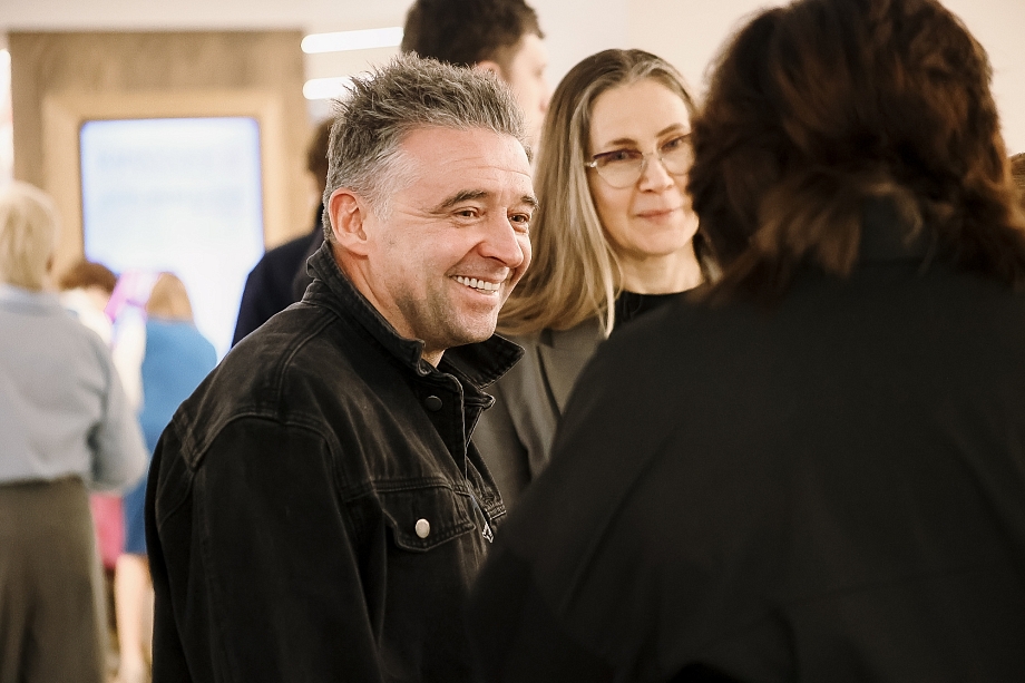 Дарина и Гомберг начали проект с Ваславского