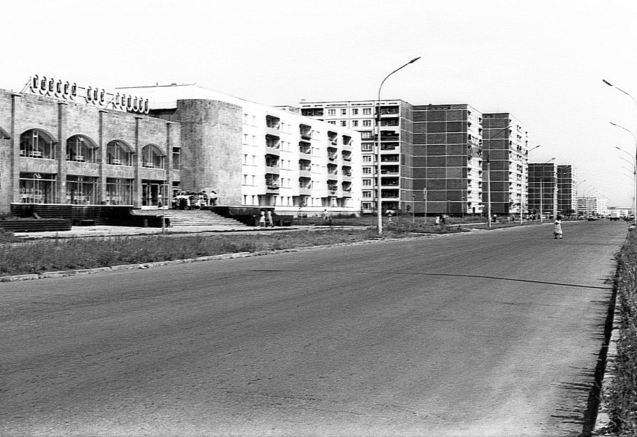 «Детский мир», Дом быта и универсамы – какими были ТЦ 70-х годов в Челнах