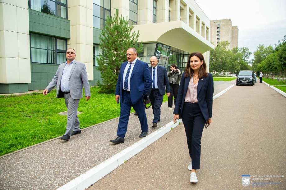 Филиал КФУ в Челнах возглавил известный московский профессор Андрей Келлер 