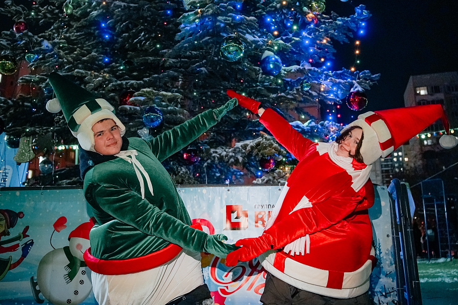 Открытие новогодней елки в Челнах объединило жителей 38 комплекса