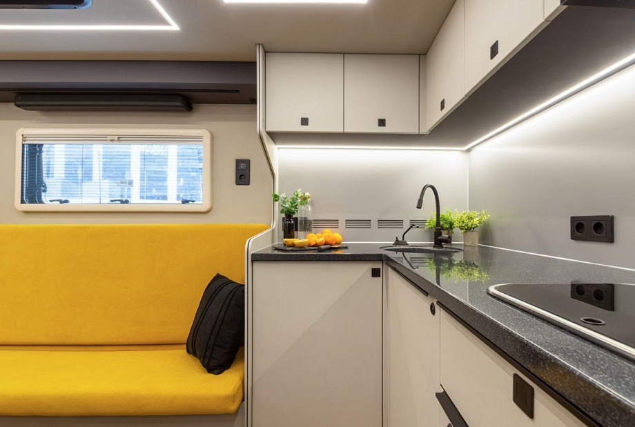 На базе КАМАЗа создали еще один автодом – вездеход 