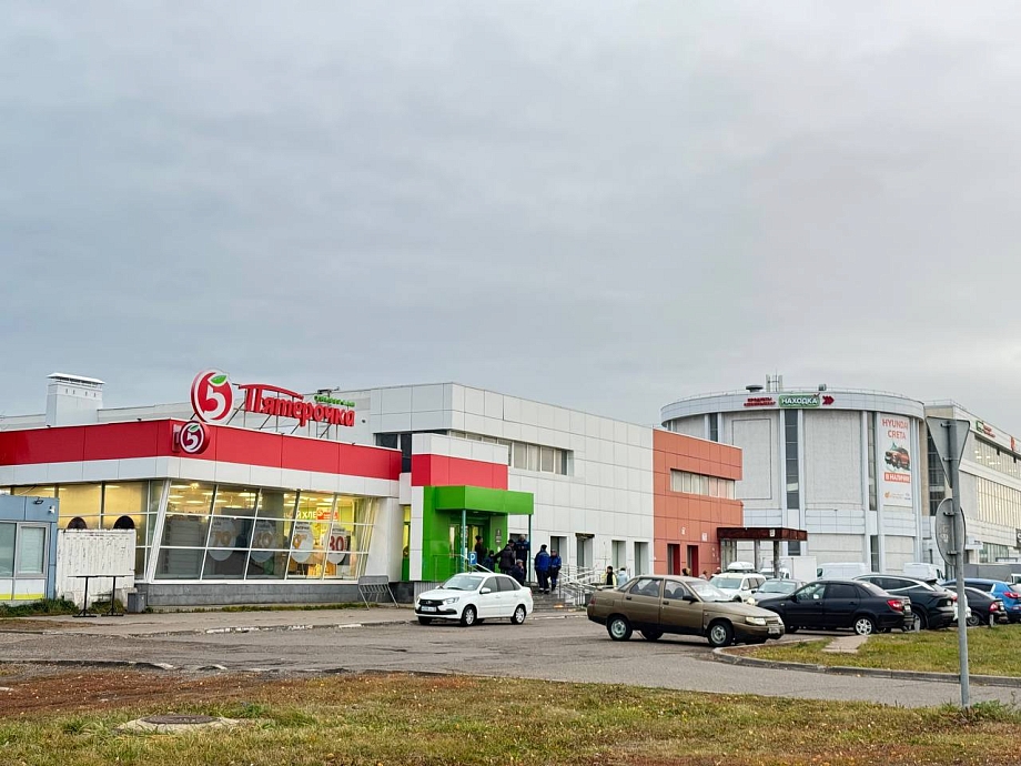 Фото: как продуктовый ритейл занимает невостребованные площади в Челнах