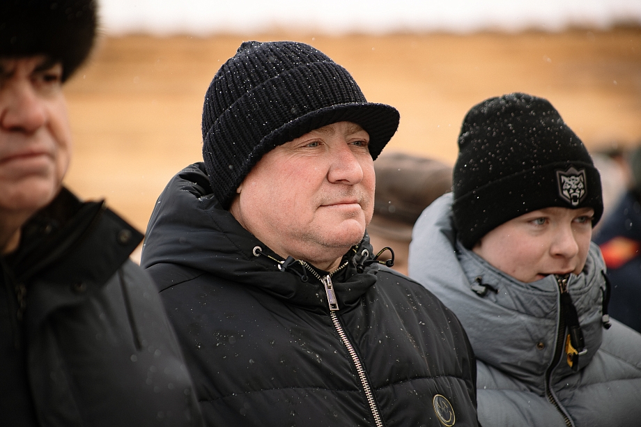 Олег Коробченко окунулся в иордань на Мелекеске в Челнах (фото)