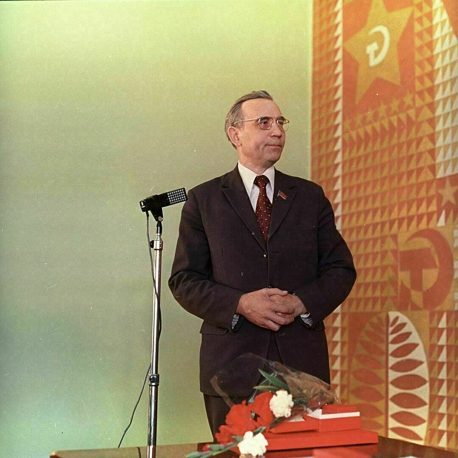 Архивные фото к 99-летию со дня рождения первого гендиректора «КАМАЗа»