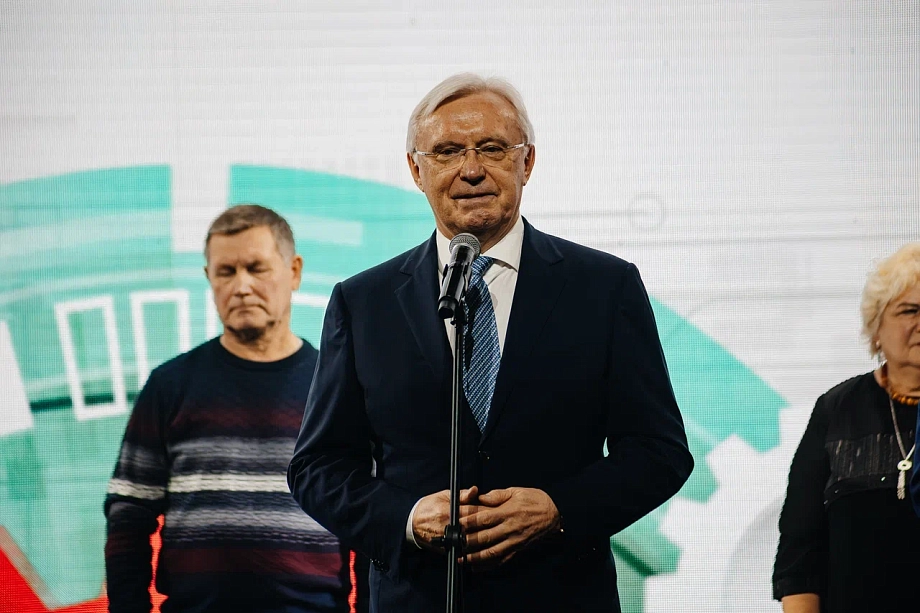 «Республика по праву является передовым промышленным регионом. Сегодня трудовые коллективы достойно решают поставленные задачи»