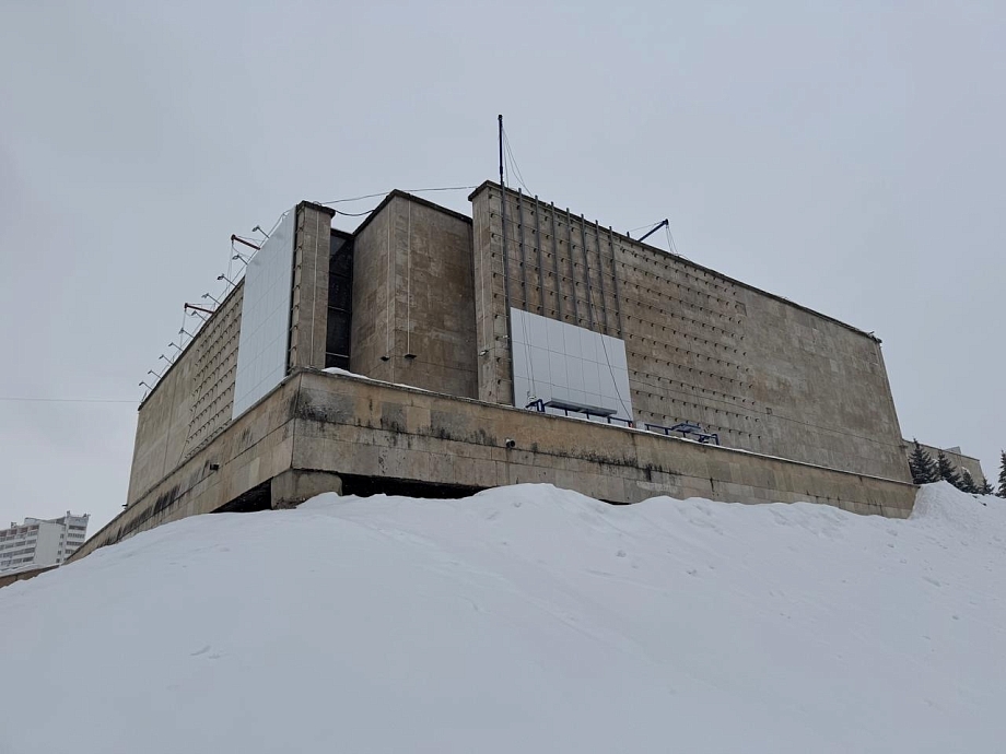 В Челнах приступили к капремонту фасада мэрии В Челнах приступили к капремонту фасада мэрии