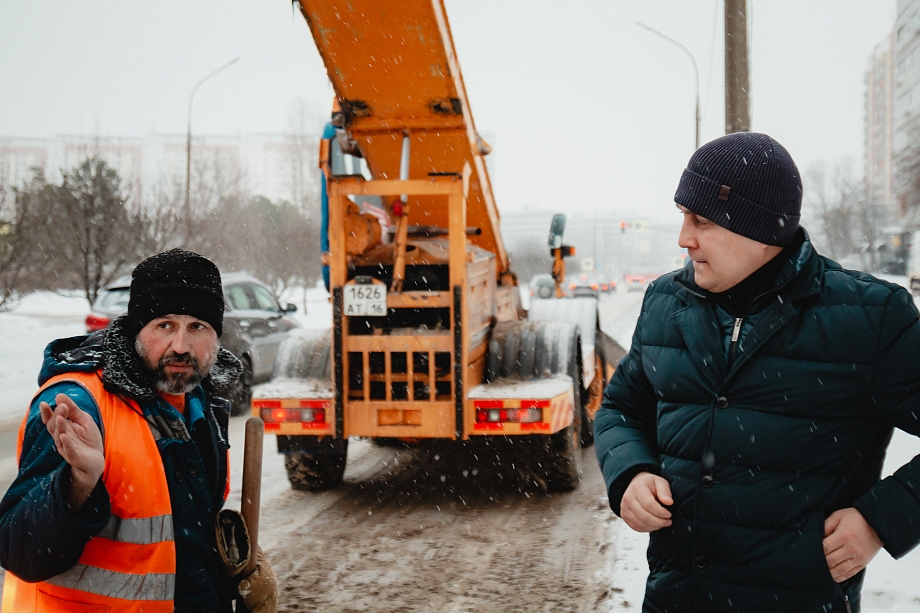 «В ЖКХ легко не бывает, но мы не сомневаемся, что новому руководителю работа будет по плечу»