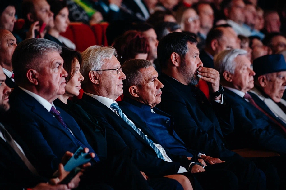 «Республика по праву является передовым промышленным регионом. Сегодня трудовые коллективы достойно решают поставленные задачи»