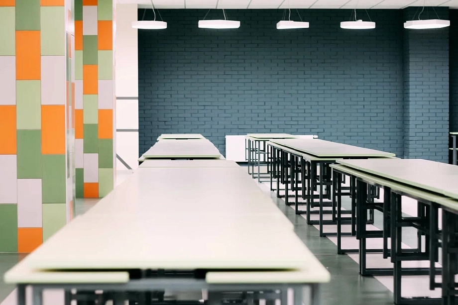 «У директора сложилось предвзятое отношение ко мне. Он начал меня терроризировать, говорить: «Увольняйтесь». «У директора сложилось предвзятое отношение ко мне. Он начал меня терроризировать, говорить: «Увольняйтесь».