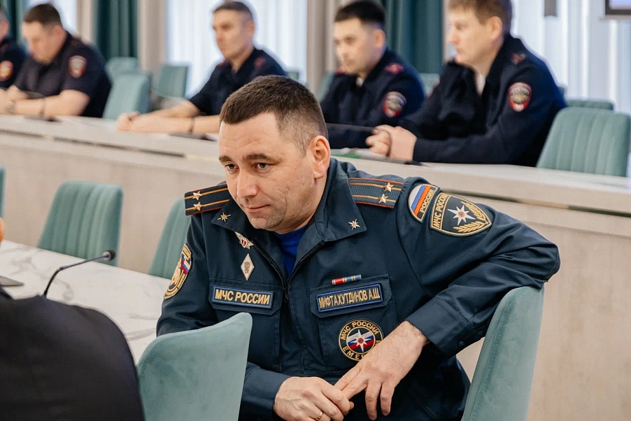 «Спалили 26 садовых участков, автомобили – это все рукотворные вещи! Это все благодаря нашей расхлябанности»