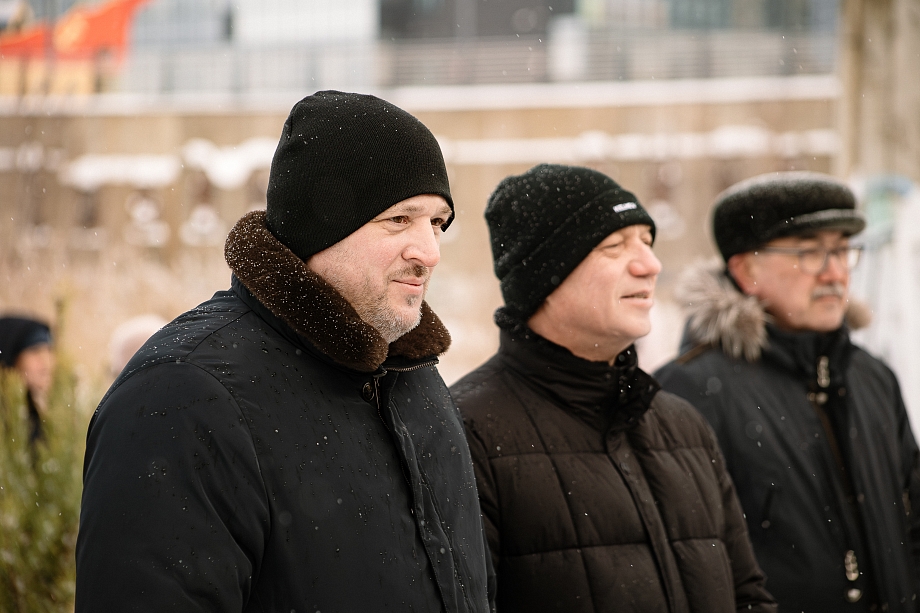 Олег Коробченко окунулся в иордань на Мелекеске в Челнах (фото)