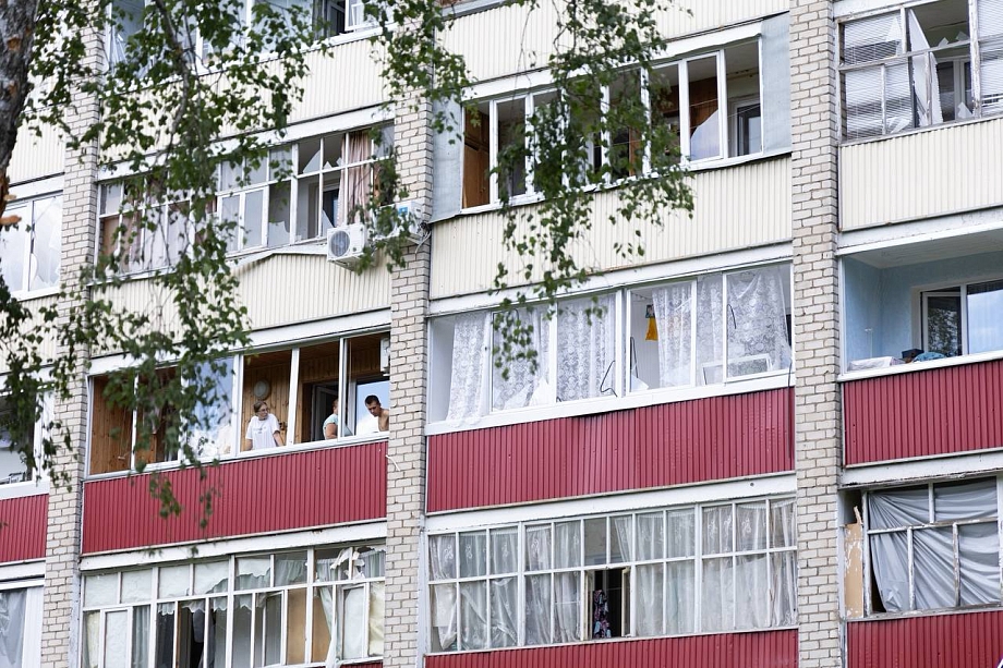 В Нижнекамске начали восстанавливать дом, пострадавший при атаке БПЛА (фото) В Нижнекамске начали восстанавливать дом, пострадавший при атаке БПЛА (фото)