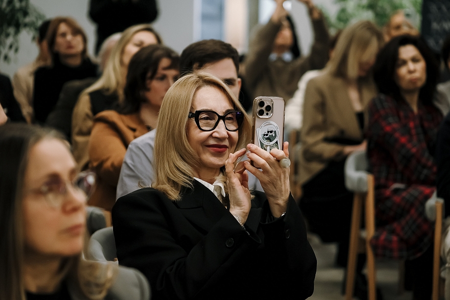 Дарина и Гомберг начали проект с Ваславского