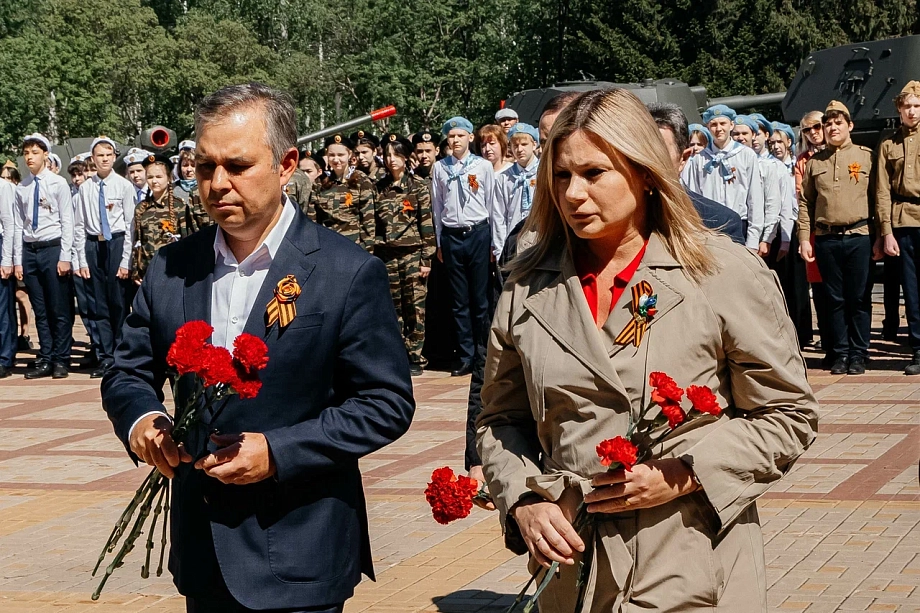 В Челнах торжественно открыли бюст Героя России Сергея Чебнева (фото)