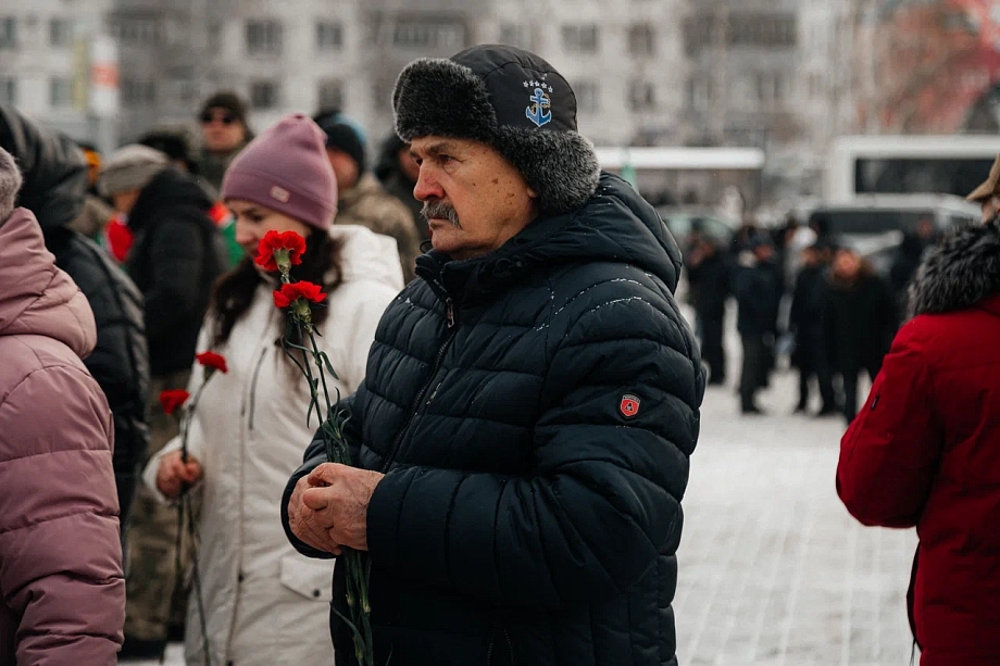 Фото: в Челнах почтили память воинов-интернационалистов