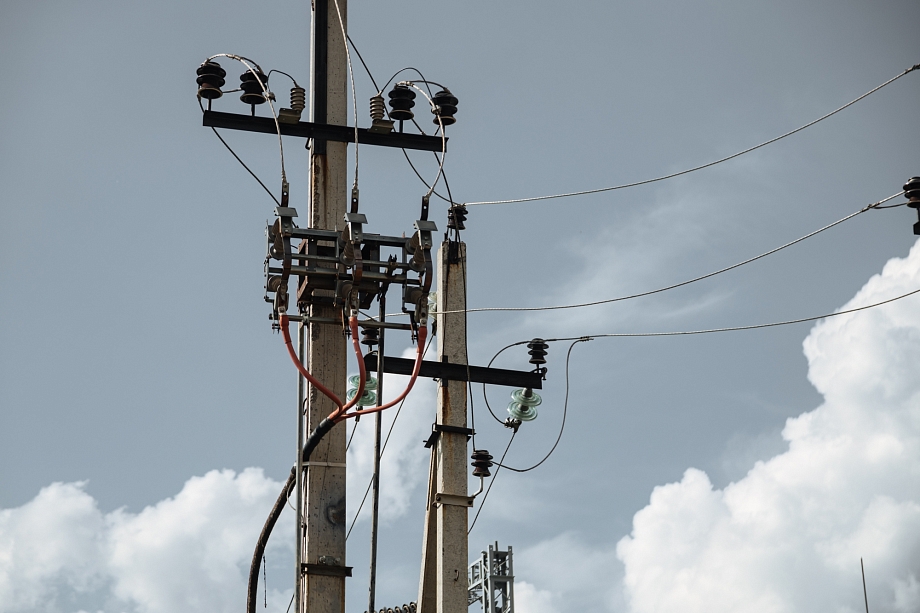 «Как «злостных неплательщиков» нас заставляют расплачиваться за ржавое оборудование, которое генерирует 40% потерь»