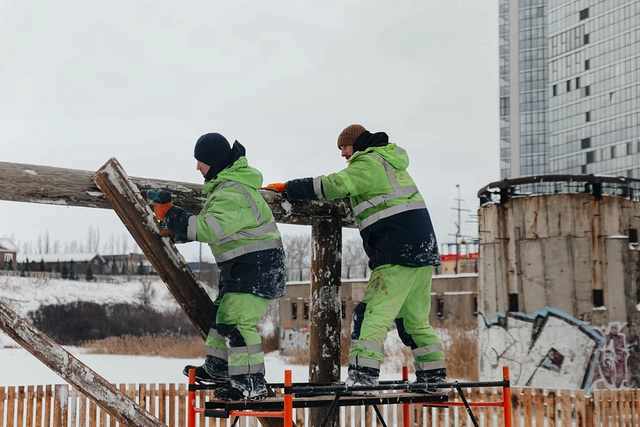 Фото: в Челнах на Мелекеске готовят купель для крещенских купаний