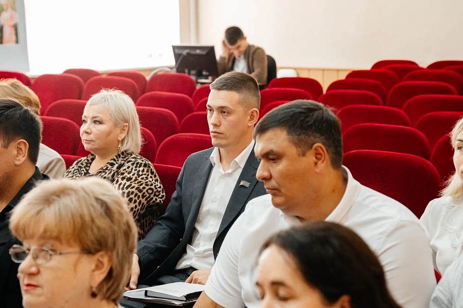 «Нас ошарашили, сказав, что в наши жилые дома перегородят проезд. То есть мы должны на вертолетах добираться!»