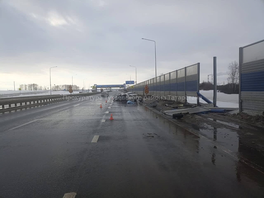 Семья из Челнов попала в смертельное ДТП в Тукаевском районе (фото)