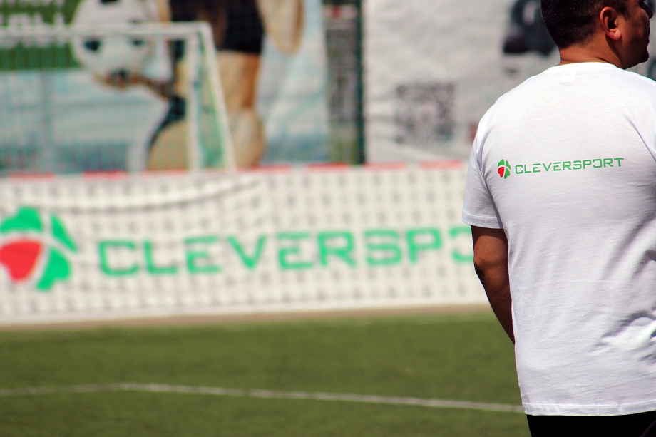 В CLEVERSPORT состоялся первый футбольный турнир между клубами сети