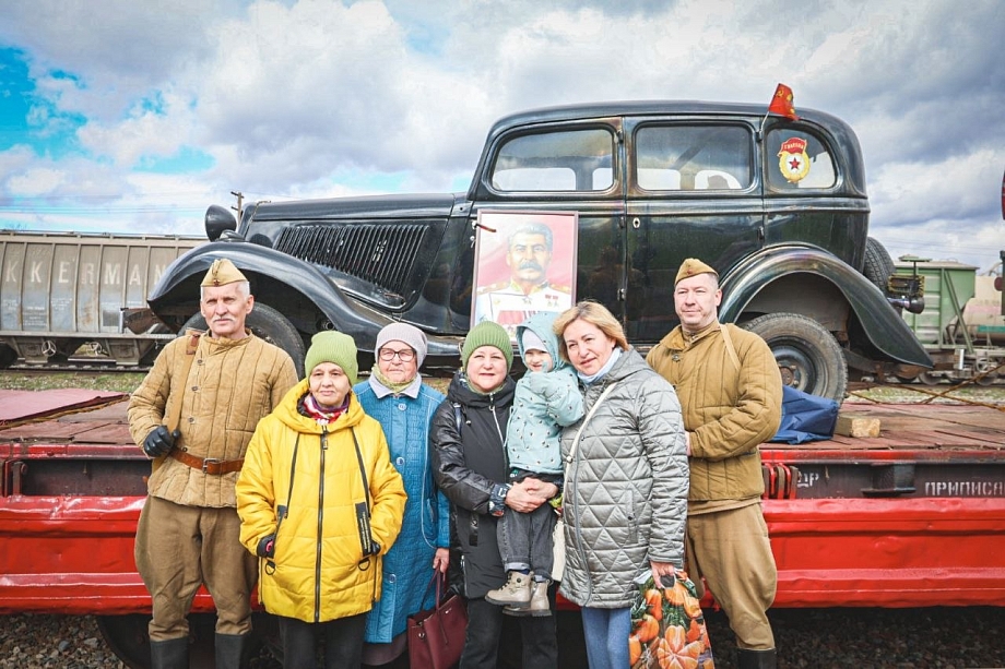 «Паровоз Победы» в Челнах встретили более трех тысяч человек 
