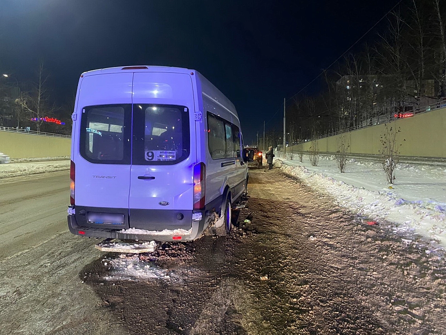 Маршрутка в Челнах врезалась в Hyundai – пострадал пассажир автобуса  