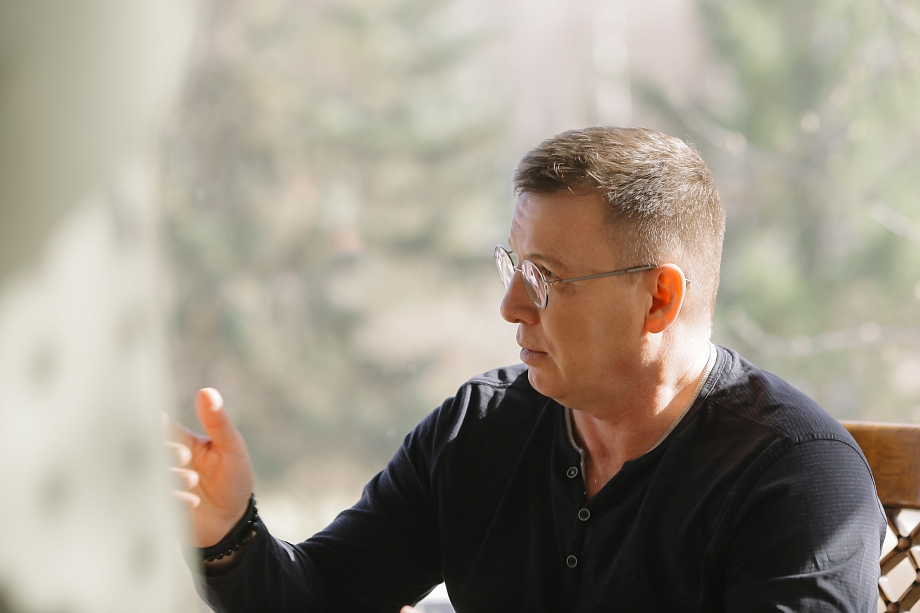 «Думаю, что своим появлением я встряхну ситуацию. Это действительно необходимо. У нас настолько усохла политика»