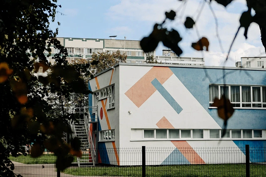 «Всего за три месяца ее работы из школы уволилось более 10 сотрудников…»