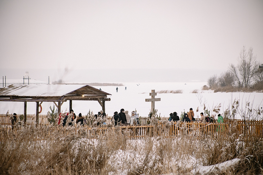 Олег Коробченко окунулся в иордань на Мелекеске в Челнах (фото)