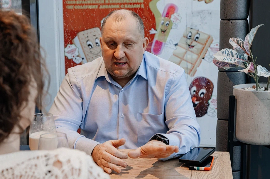 «Город меня удивил. Даже в тот момент, когда я впервые его увидел: парки разбиты, все выглядело серым и мрачным...»