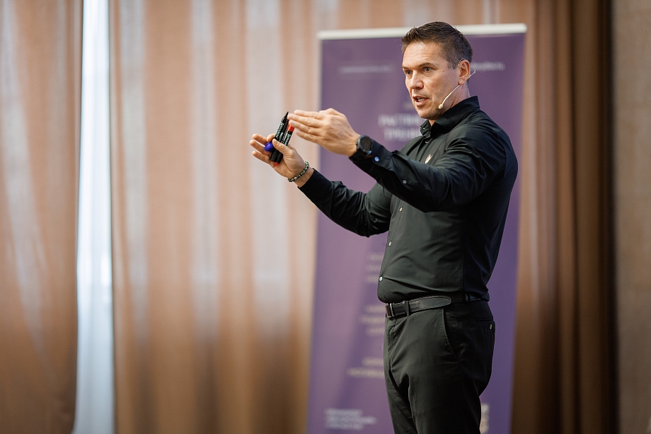 «Сила лидера» в Челнах: влияние без давления от Игоря Давыдова