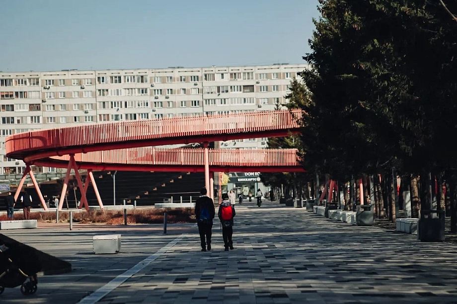 «Нельзя же просто взять и снести, нужно решение суда. Чтобы достроить, тоже нужно решение суда. Как решат, так и будет»