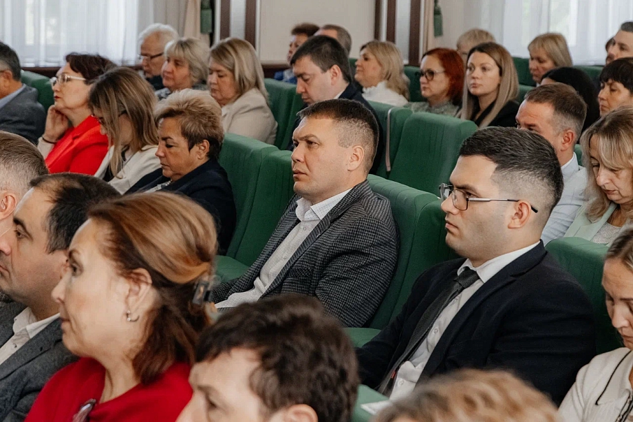 «Выступать после Наиля Гамбаровича все равно, что выйти, поблагодарить и сесть обратно на место»