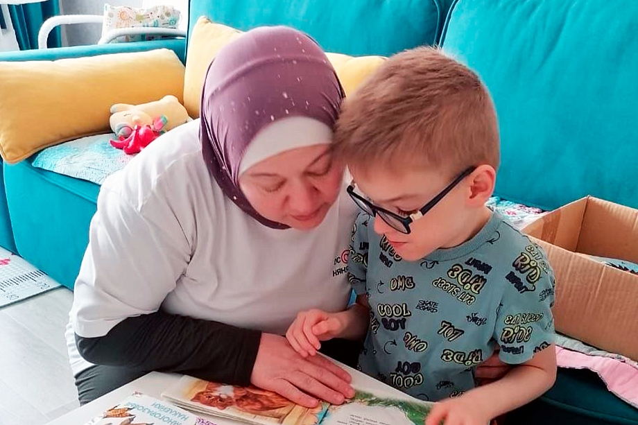 Как «Особенная няня» в Татарстане помогает родителям детей с диагнозами вернуть силы
