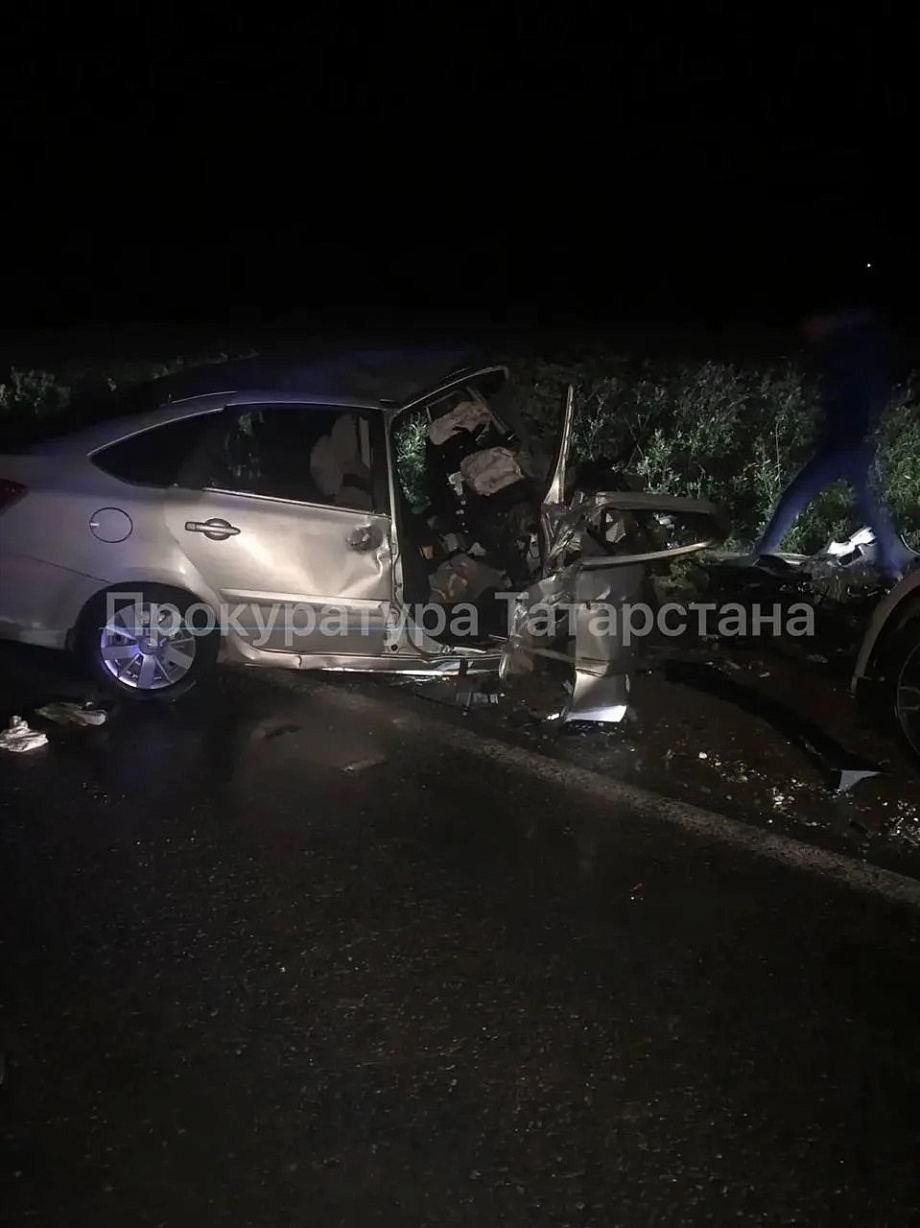 В аварии с участием BMW и «Лады» под Нижнекамском погиб ребенок 