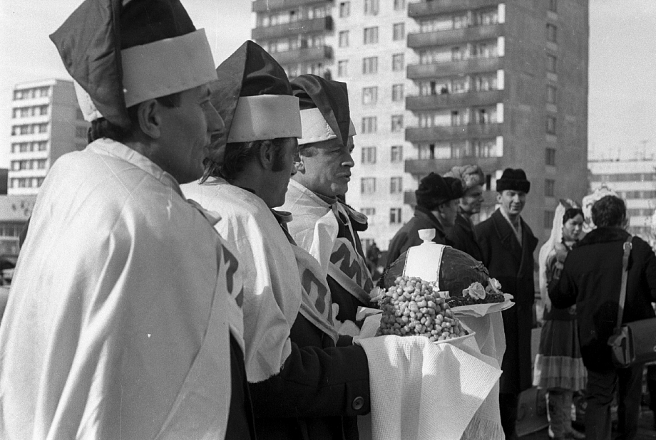 Как 50 лет назад Челны встречали масленицу (фото)