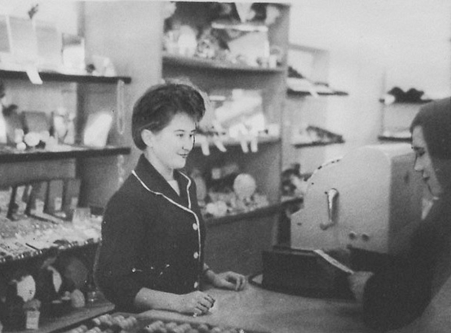 «Детский мир», Дом быта и универсамы – какими были ТЦ 70-х годов в Челнах