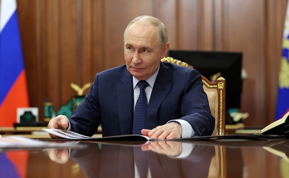 Путин: «Автопром проходит через непростые времена, но «КАМАЗ» справляется» 