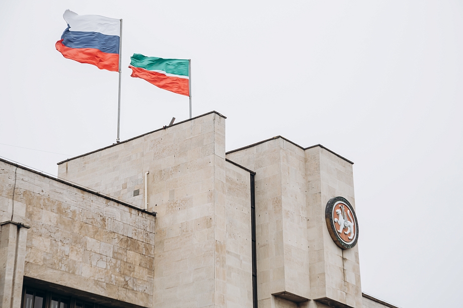 «Куда смотрит мэр? Туда и смотрит, как раз вместе с вами наблюдает, как без стыда и совести все это происходит» «Куда смотрит мэр? Туда и смотрит, как раз вместе с вами наблюдает, как без стыда и совести все это происходит»