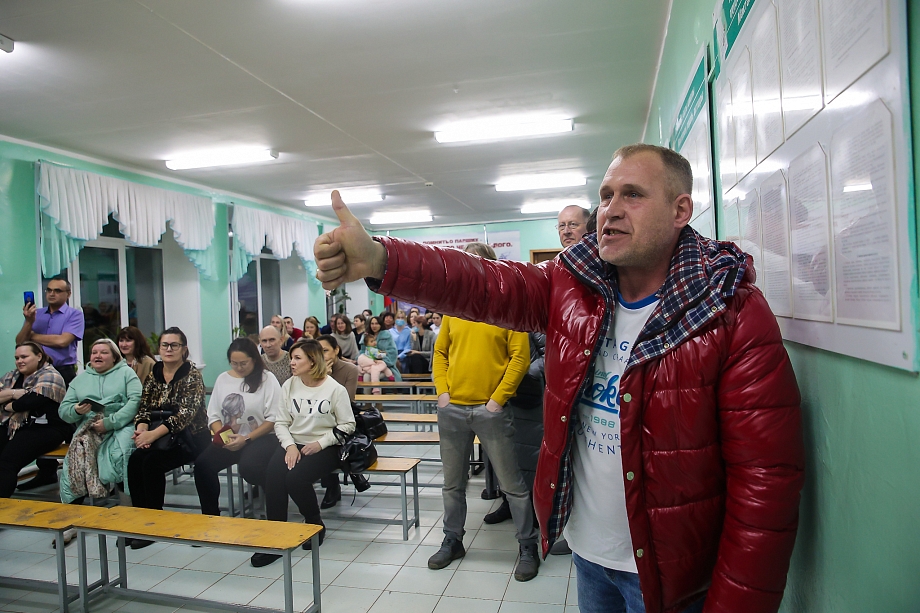 «Где Камаев?!»: Шильна встала на защиту оскорбленного директора школы (видео)