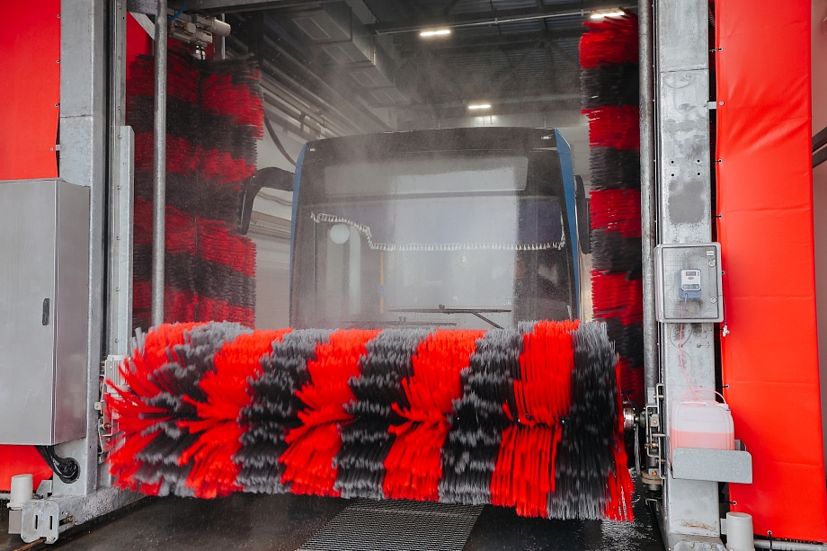 Салахов: город перешел на обновленную москвичами транспортную схему Салахов: город перешел на обновленную москвичами транспортную схему