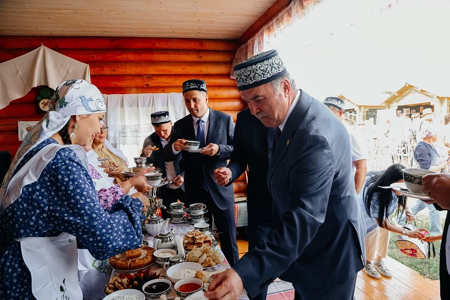 Ханифов, Салахов, Мингазов – кто приехал на Сабантуй в Тукаевский район