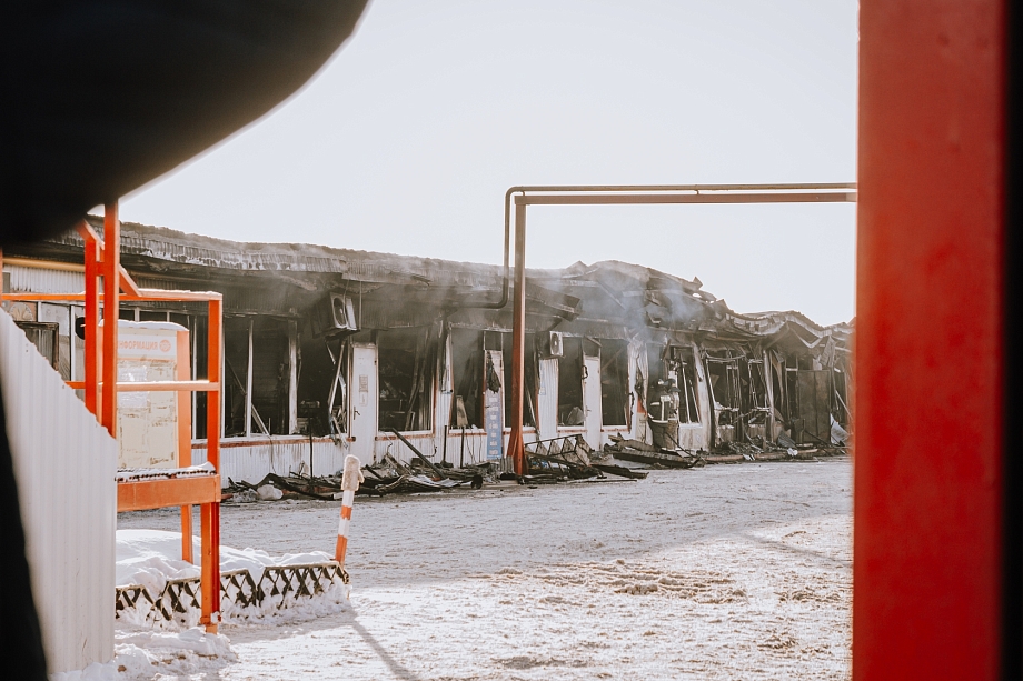 Как выглядит авторынок «Гараж-500» после гигантского пожара (фото)