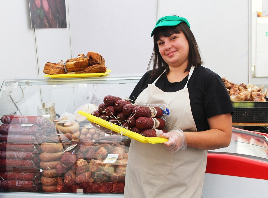 Народная, любимая, вкусная ярмарка в Набережных Челнах