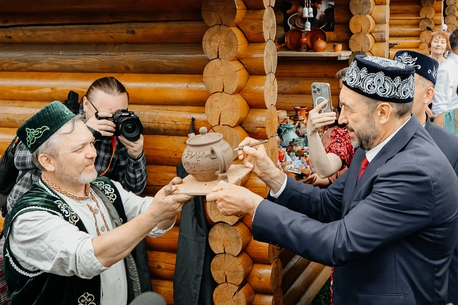 Фото: как встречали ВИП-гостей на Сабантуе в Челнах