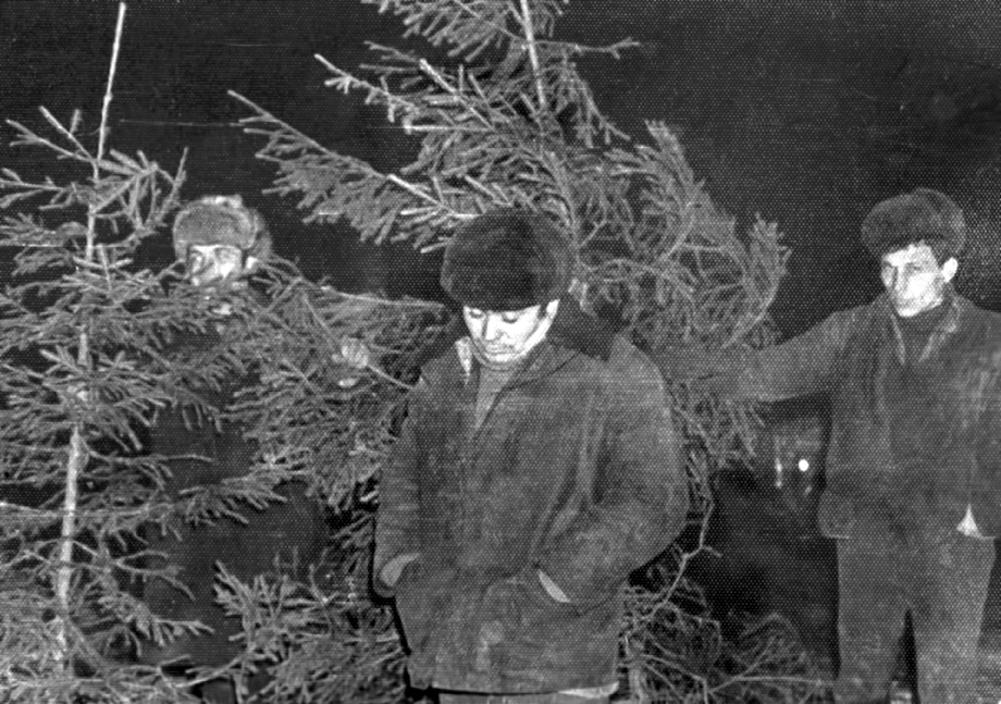 Хроники Нового года. Как в Челнах праздновали в прошлом веке 