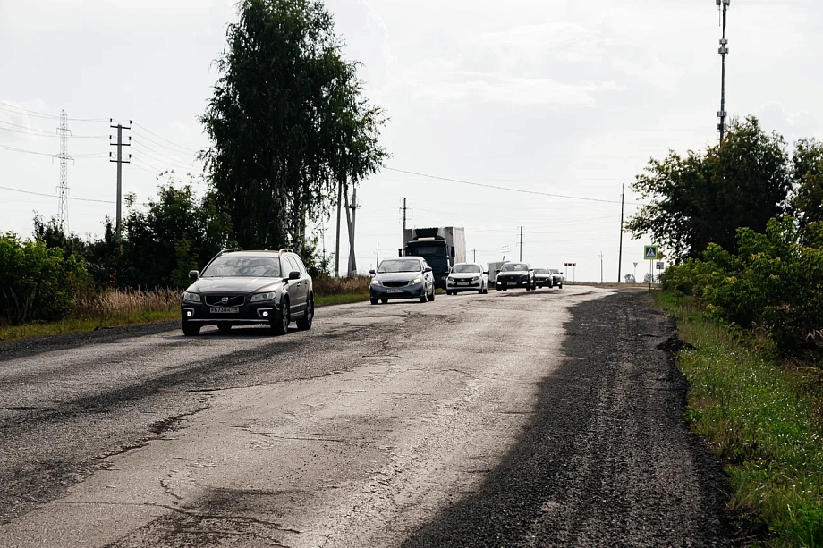 Фото: как «подлатали» мост, который ведет к крупным поселениям Тукаевского района