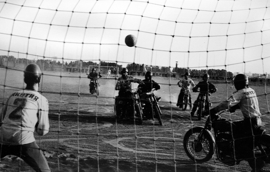 «КАМАЗ» и спорт. Как автогигант ставил Челны на лыжи и коньки и поднимал паруса